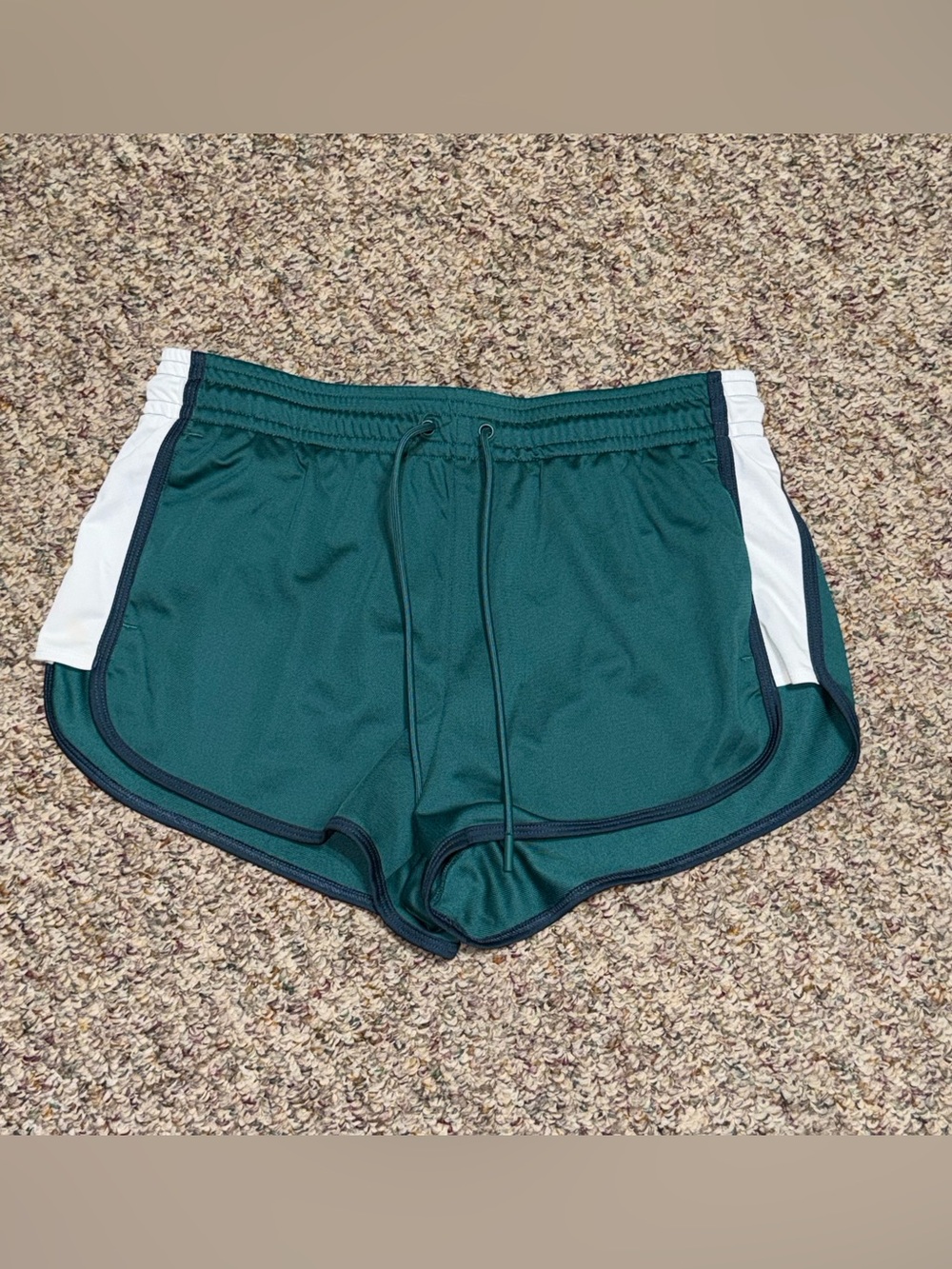 Women's size large 12/14 running shorts Green Athletic Running Shorts